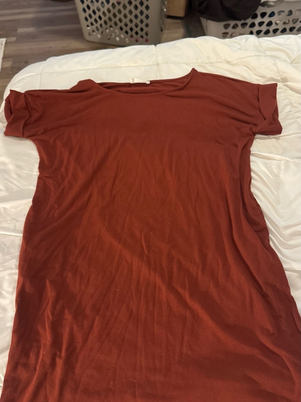 Women's Short Sleeve Scoop Neck Top - Rust